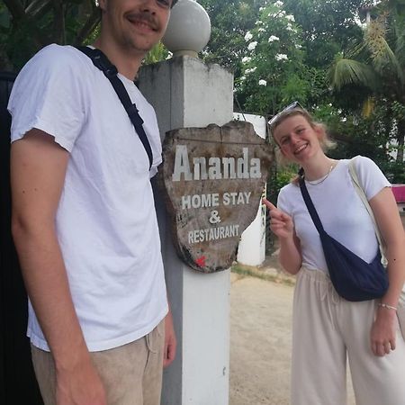 Ananda Home Stay And Restaurant Тангалла Экстерьер фото